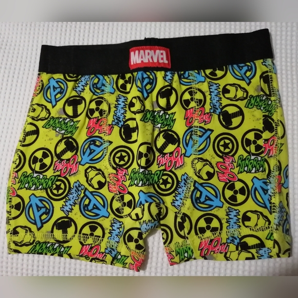 🔥SALE🔥 Avengers Hulk Captain America Ironman 2 Pc Pajamas Set NWT Sz 5, 6X - Picture 6 of 9